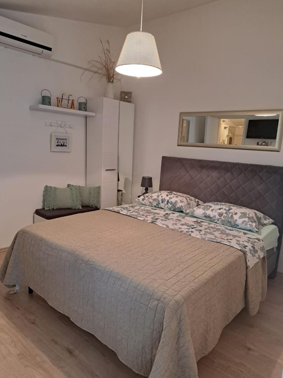 Apartments Andela สกราดิน ภายนอก รูปภาพ